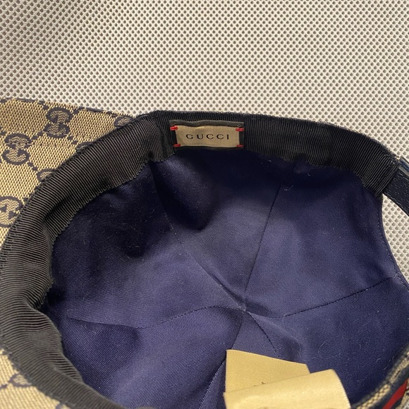 GUCCI SNAPBACK (BLUE MONOGRAM) - Picture 11 of 15